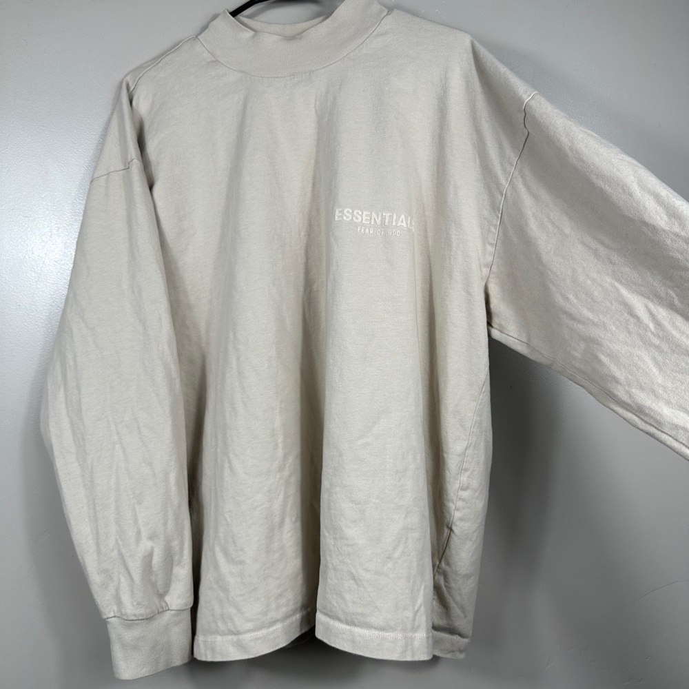 Essentials Fear Of God Cream / Beige Long Sleeve Sweatshirt Size Small - Picture 3 of 7